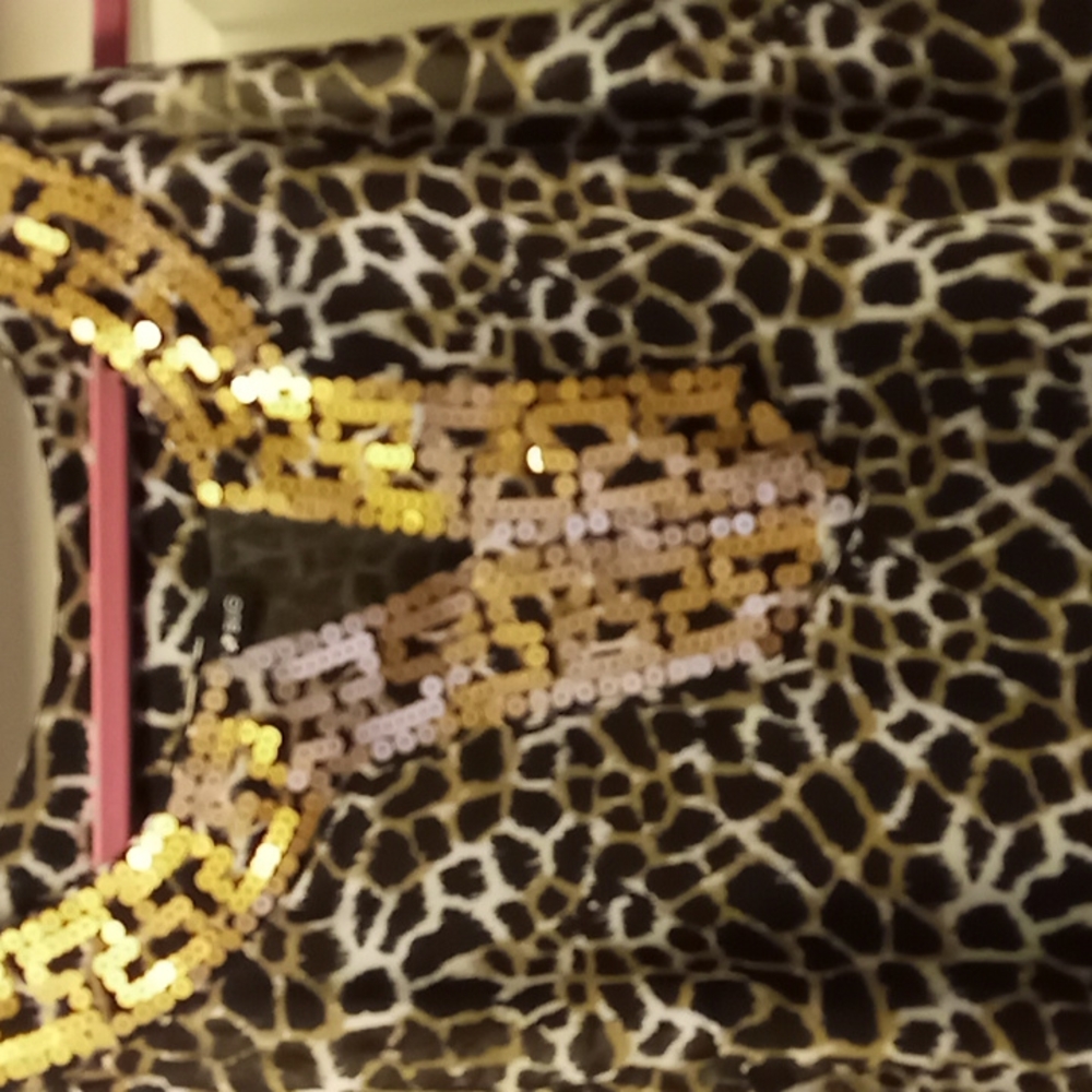 Blouse - Picture 2 of 3